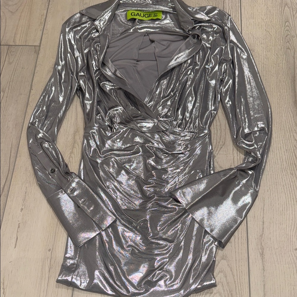 Gauge81 Shimmering Silver Wrap-Style Top
